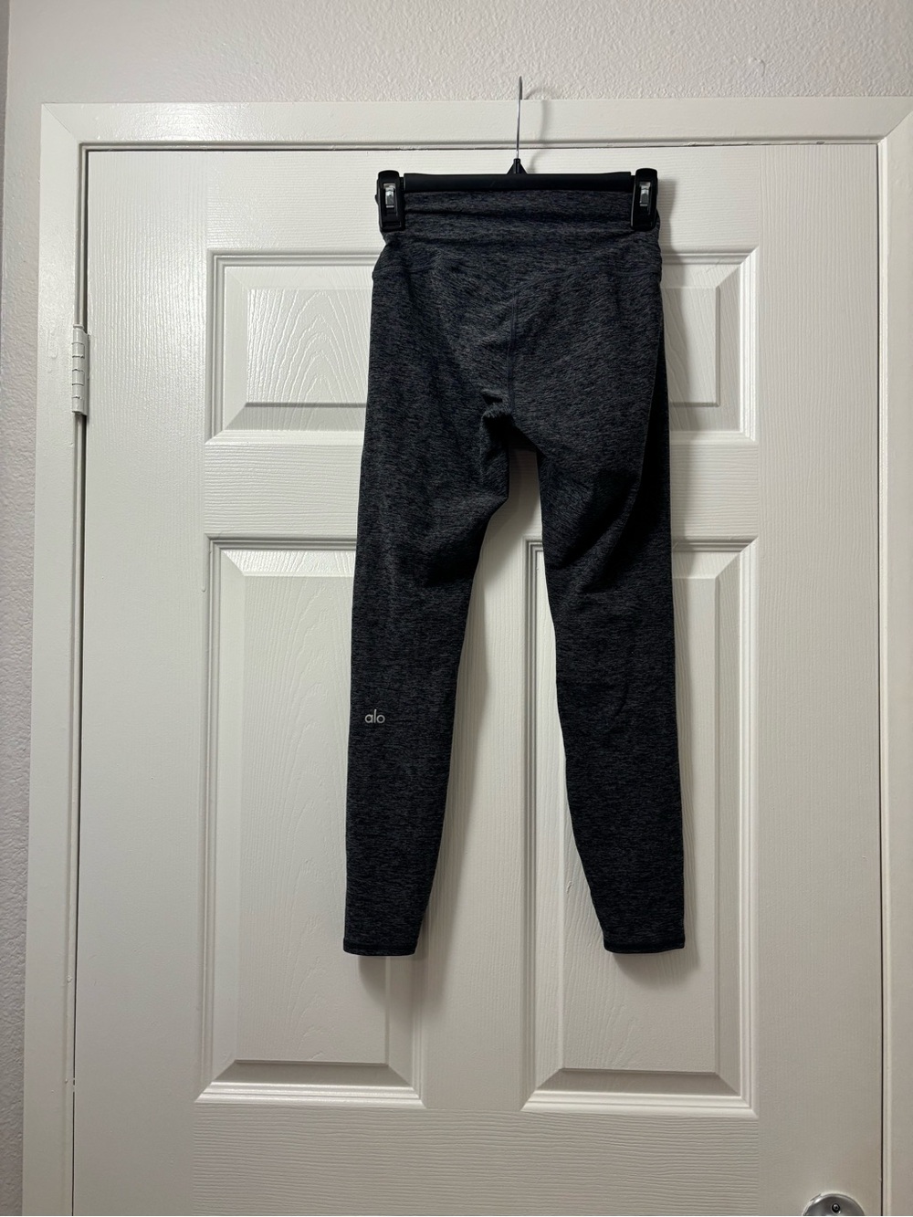 ALO Yoga Heathered Charcoal XS High-Waist Leggings - Picture 2 of 4
